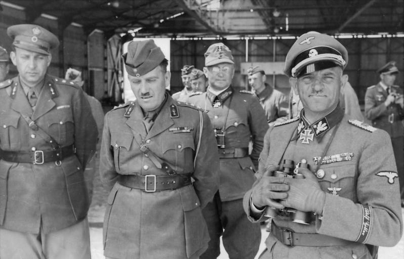 Archivo:Bundesarchiv Bild 101I-163-0337-09A, Griechenland, Josef (Sepp) Dietrich.jpg