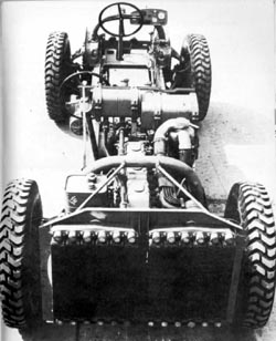 Archivo:AB41-08.Tanks.jpg