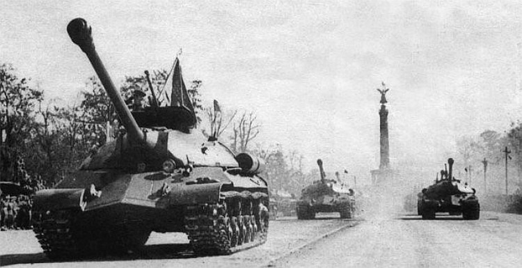 Archivo:IS-3 3.jpg