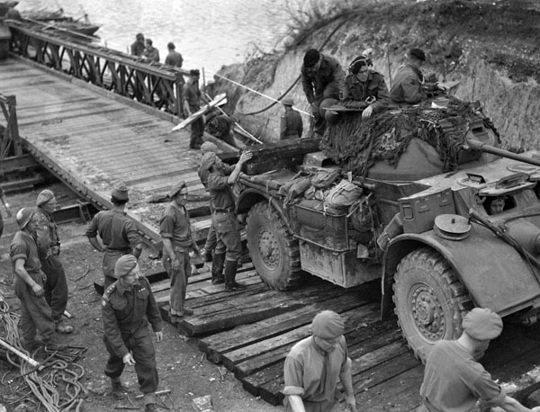 Archivo:T17e1 staghound elbeuf.jpg