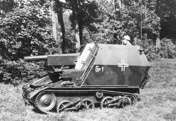 Archivo:Vickers SP 10,5 leFH 16.jpg