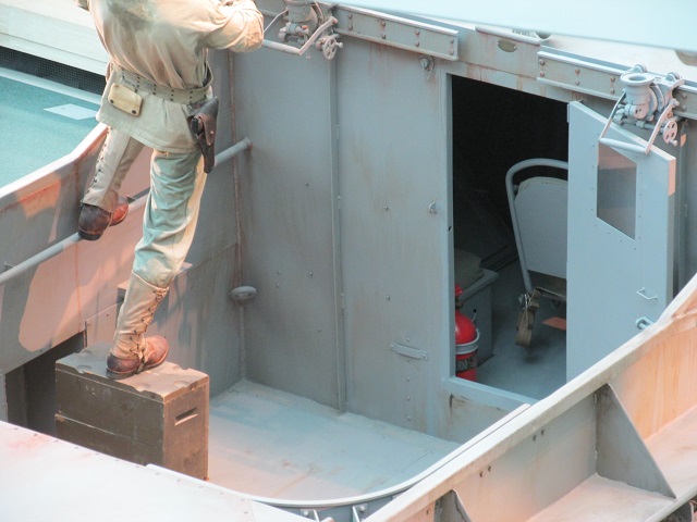 Archivo:Lvt1int.jpg