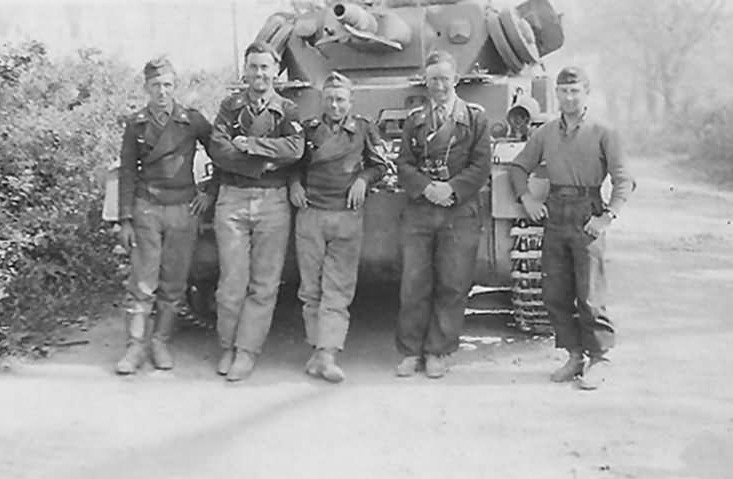 Archivo:Panzer IV 12 Panzer Division Russia summer 1941.jpg