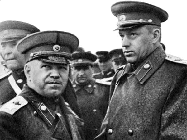 Archivo:I marescialli Zukov e Rokossovskij.jpg