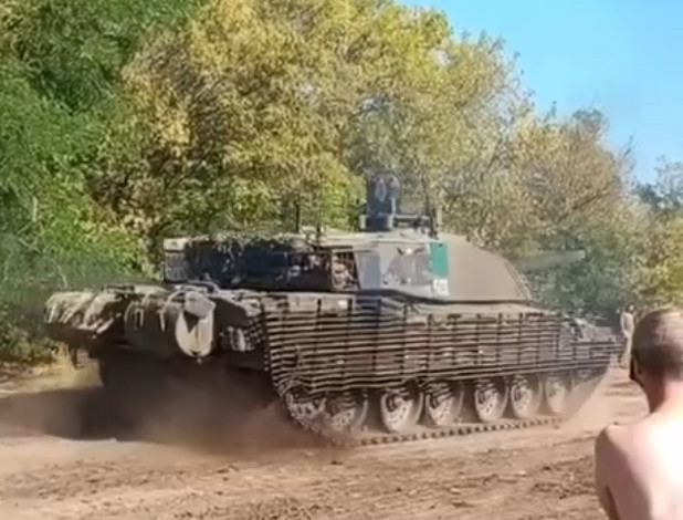 Archivo:Challenger2 2324234.jpg