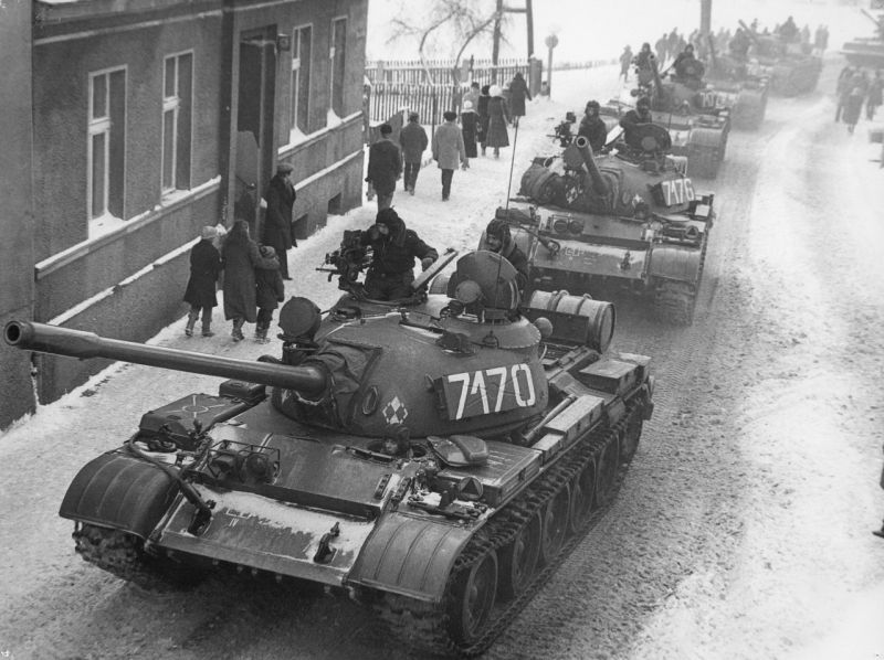 Archivo:T-55A Martial law Poland.jpg