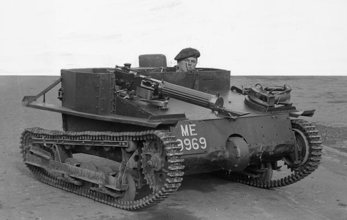 Archivo:Carden-Loyd Tankette Mk IV, IWM.jpg