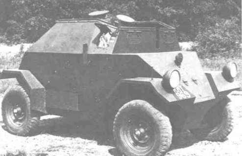 Archivo:Alvis-dingo latter prototype.png