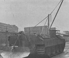 Archivo:Bergepanther-03.squa.jpg