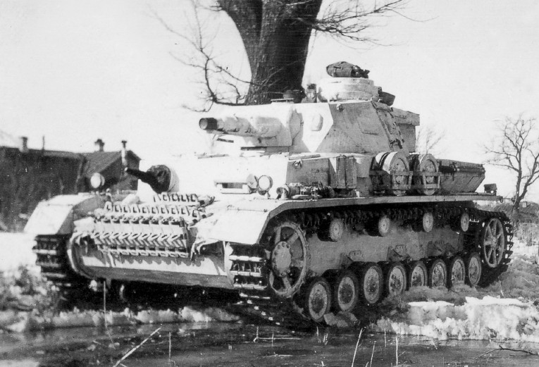 Archivo:Pz.IV Ausf.F 324234.jpg