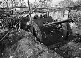 Posición atrincherada de un cañón francés de 75 mm.