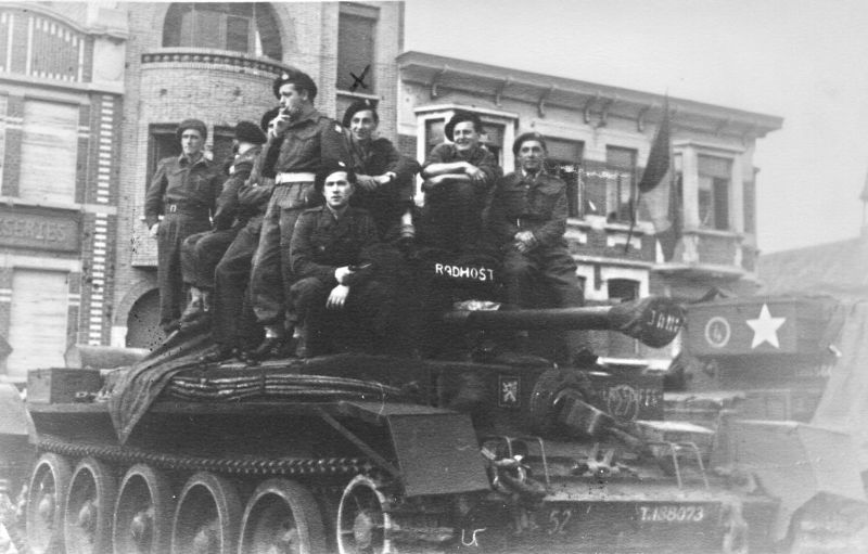 Archivo:La Panne Belgie 1945.jpg