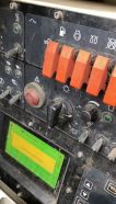 Parte del panel de control situado a la derecha del conductor.