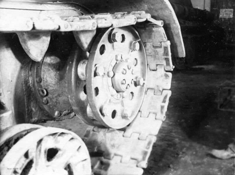 Archivo:Kv13s1942s13-84180e0508f0c60df690ed8e6340d72d.jpg
