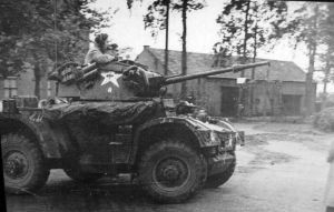 Daimlerarmoredcar-12.jpg