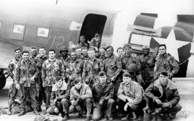 Archivo:Pathfinders.jpg