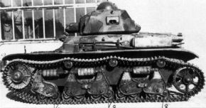 Primer intento de modernizar la suspensión del Renault R35, ampliando el número de ruedas por bogie.