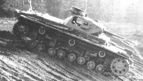 Panzer III Ausf. C con el segundo diseño de bogies y ballestas y con la nueva cúpula de comandante de 30 mm equivalente a la del Panzer IV Ausf. B.