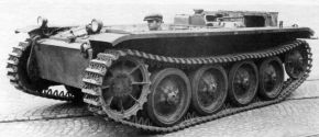 Uno de los primeros chasis Pz.II (Flamm) Ausf. B. El tren de rodaje experimentó cambios notables, especialmente las orugas, las ruedas dentadas y las de reenvío.