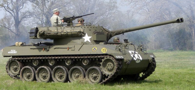 Archivo:M18 hellcat side.jpg