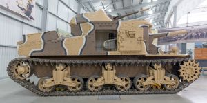 M3 Grant right 2017 Bovington.jpg