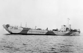 Una LCT(4) británica, con capacidad para 11 tanques Sherman o 6 Churchill.