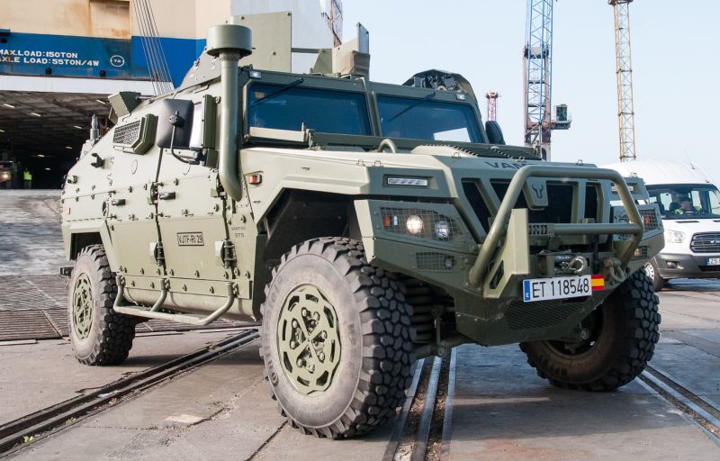 Archivo:VAMTAC ST5 blindado Ejército español.jpg