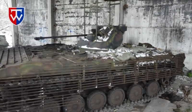 Archivo:BMP-1AM capt234.jpg