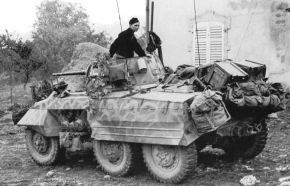 Un Beutepanzer M8(a) en servicio alemán.