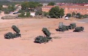 Militares ucranianos recibieron instrucción sobre el mantenimiento de distintos elementos de un sistema Patriot.[29]