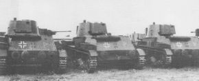 Grupo de Panzer 7TP(p) de la Compañía Panzer Warschau (Varsovia) en 1940.