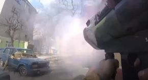 Empleo de un MATADOR para destruir un blindado BTR ruso en Mariúpol en abril de 2022.