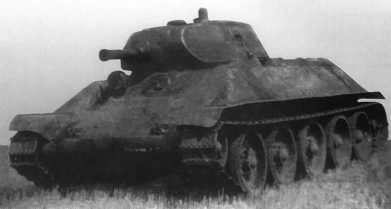 Archivo:Medium tank A-32.jpg