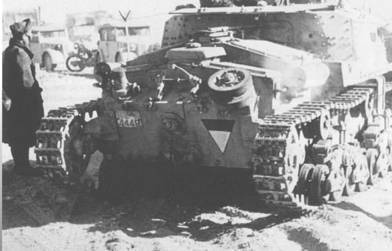 Archivo:Semovente da 75-18 M.40 tras.jpg