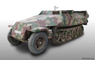 SdKfz 251 Saumur.JPG