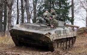 Un BMP-2 del Ejército Ruso en 2011.