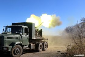 Un S-60 ucraniano montado en camión KrAZ, noviembre de 2023.