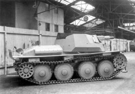 Segunda variante, el Aufklärungspanzer 38(t) mit 7,5 cm K 51, del que solo se crearon 2 prototipos.