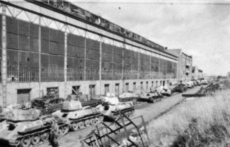 Archivo:Kharkiv Locomotive Factory.jpg