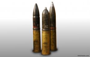 Cartuchos Panzergranate 39 (APCBC), Granate 38 HL/A (HEAT) y Sprenggranate (HE) para el cañón 7,5 cm KwK/StuK 37.