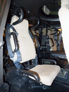 Interior de un Kozak-2M1, puesto de pasajero.