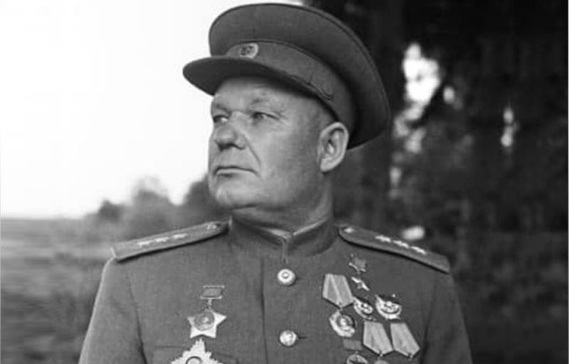 Archivo:Shumilov Mikhail Stepanovich.jpg