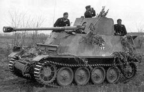 Los primeros Marder II aprovecharon los chasis de Flammpanzer II y cañones soviéticos capturados.