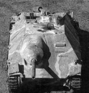 Parte delantera de un Jagdpanzer 38 de noviembre de 1944.