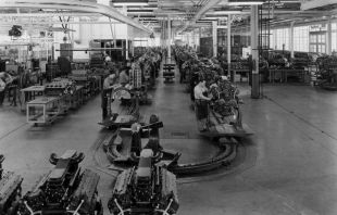 Ford Engine Line.jpg