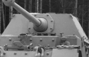 Frontal reforzado y visores periscópicos del conductor del Ferdinand, característica única en la familia Tiger (P).