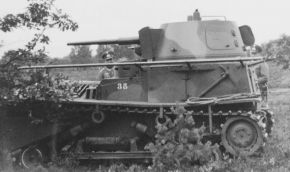 Versión Vs.Kfz. 31 Krupp modificada con una antena de marco Gefechtsantenne entorno a la superestructura.