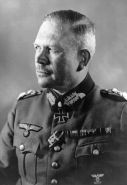 Heinz Guderian jugó un importante papel en la creación de las divisiones blindadas para las que se diseñó el Panzer IV.